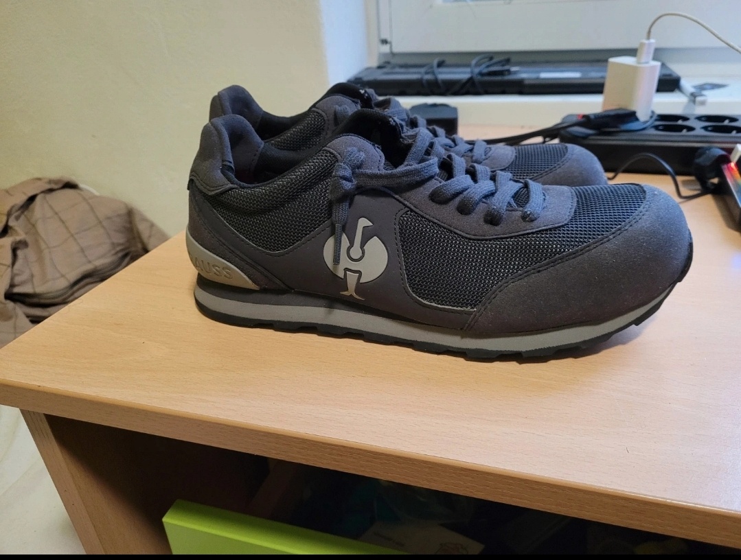 "Nové "- pracovné topánky Engelbert Strauss