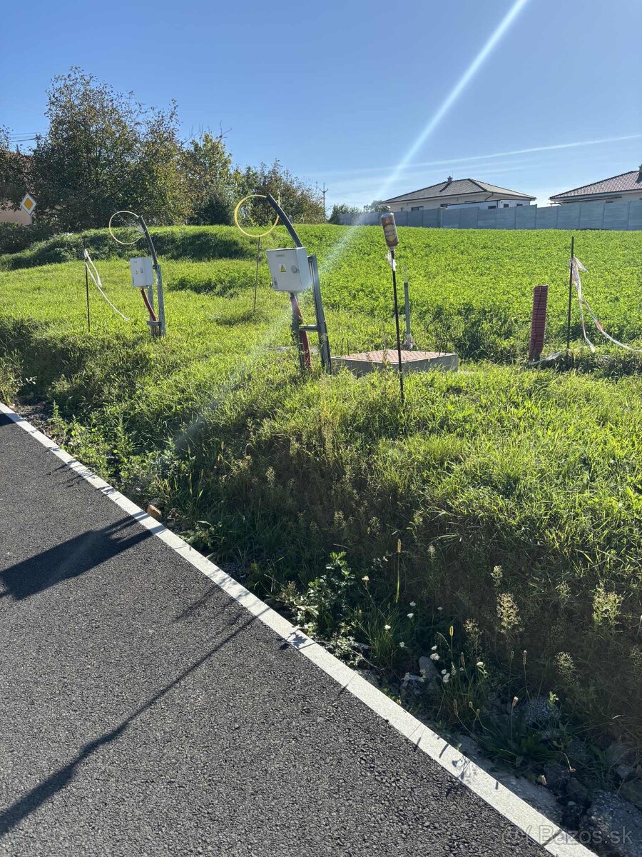 Predáme krásne pozemky na stavbu RD s IS Alekšince