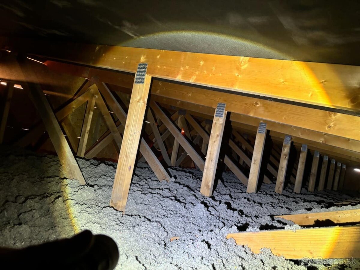 Fúkaná izolácia – jednoduché a efektívne riešenie