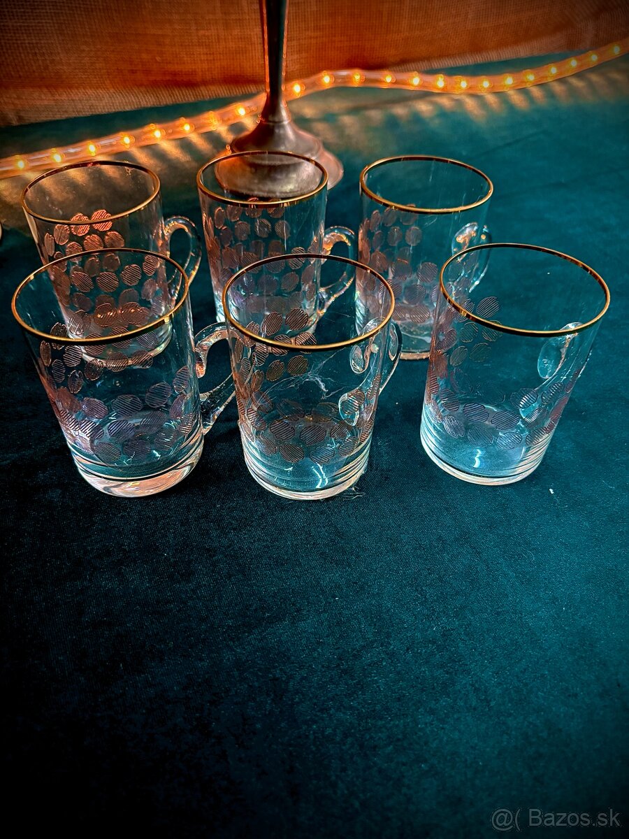 Zlate retro poháriky s uškom