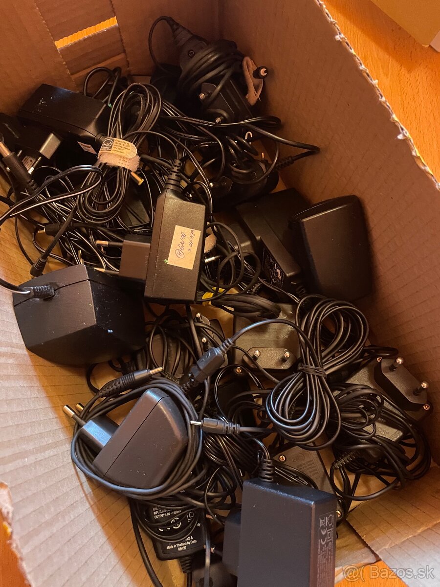 Predám viacero druhov nabíjačiek