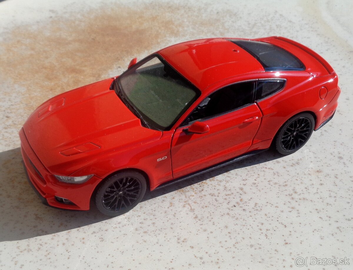 1:24 Ford Mustang