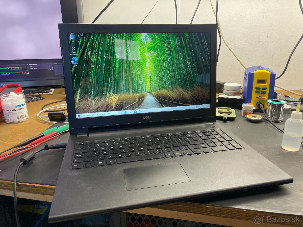 Dell Inspiron 15 notebook