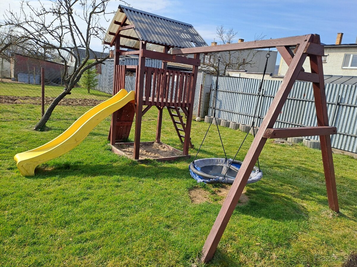 Zahradne pieskovisko,domcek