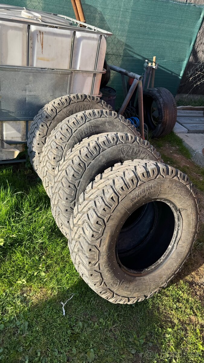 265/70 R16
