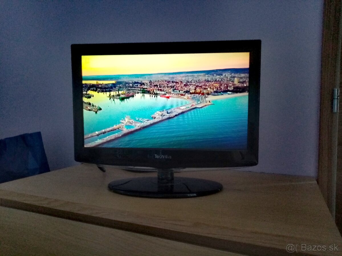 malý LCD TV