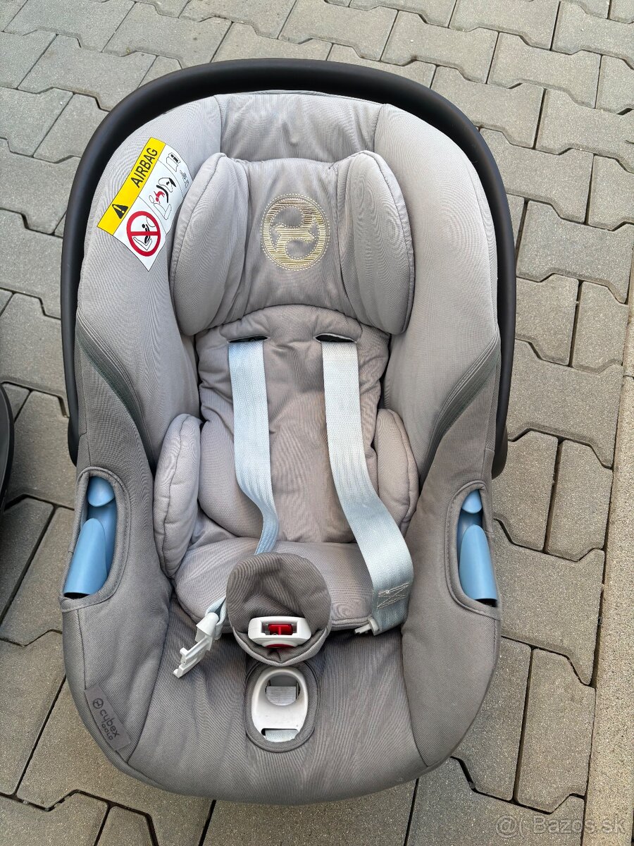 Autosedačka Cybex atom M so základňou Cybex Base M