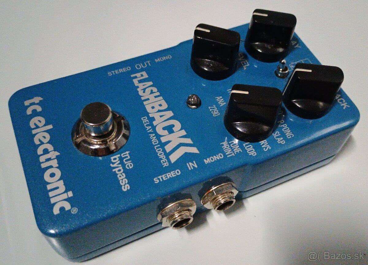 TC Electronic FlashBack delay + looper pedál