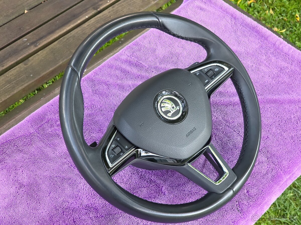 Škoda volant 3 ramenný (F1 pádla )