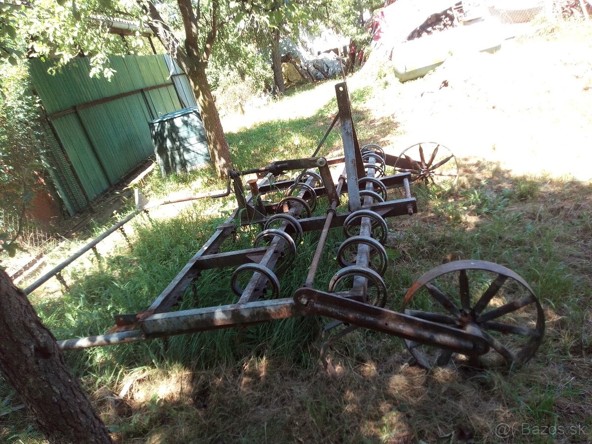 Poľnohospodárske náradie
