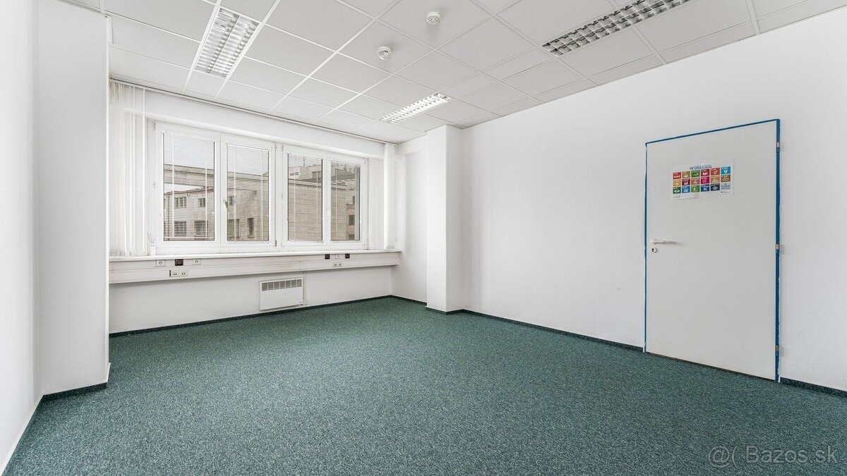 Kancelárske priestory v centre Starého Mesta, Štúrova ulica-