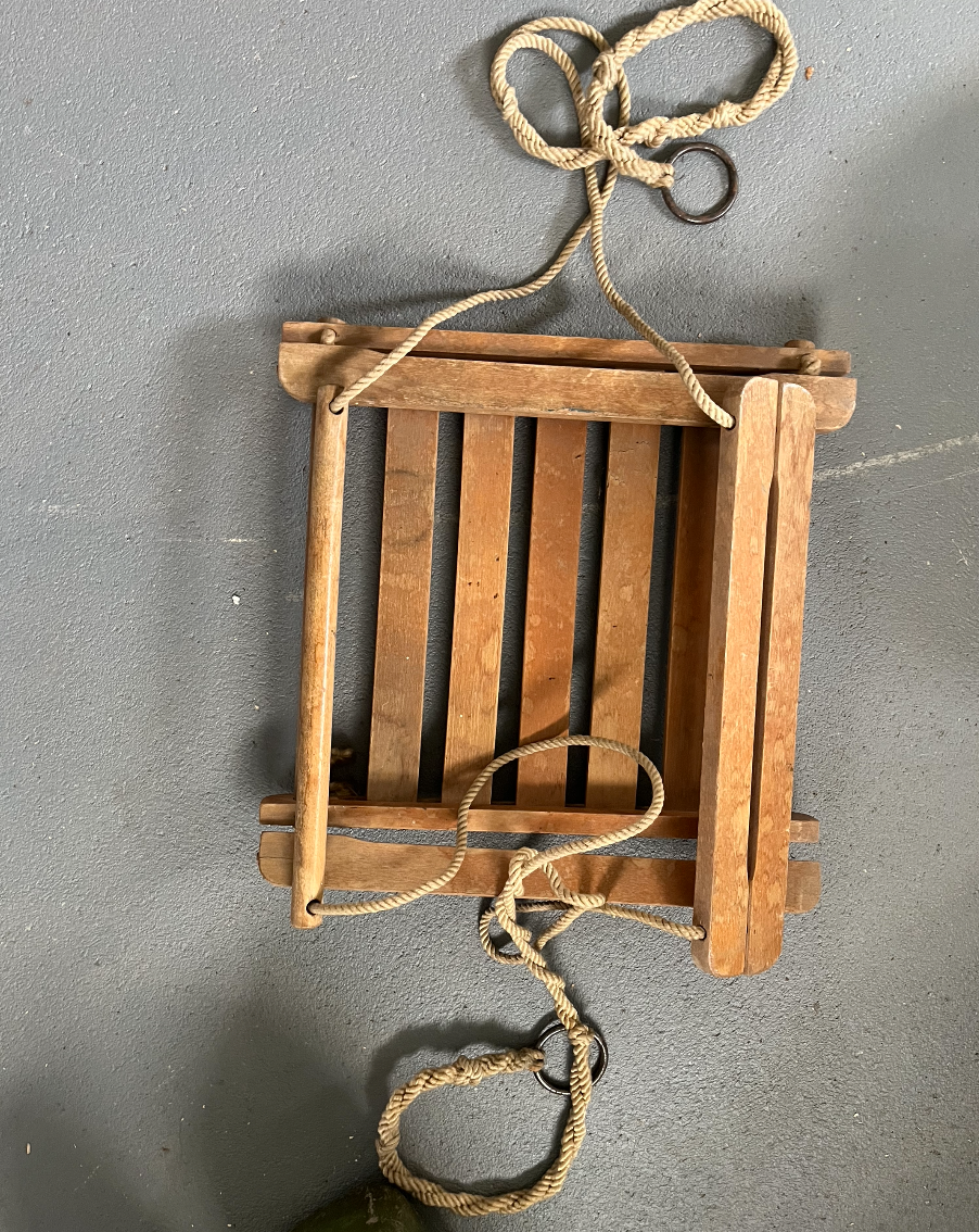 Darujem drevenú hojdačku pre deti