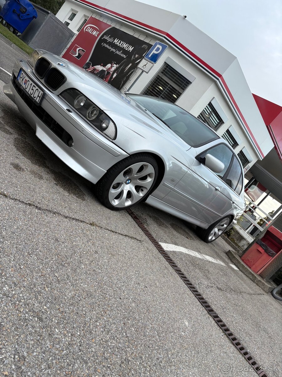 BMW E39 525D