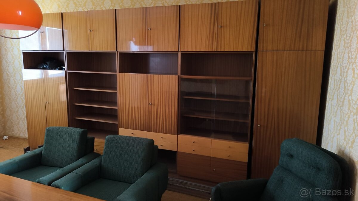 Darujem retro nábytok za odvoz-BA II,P.Biskupice
