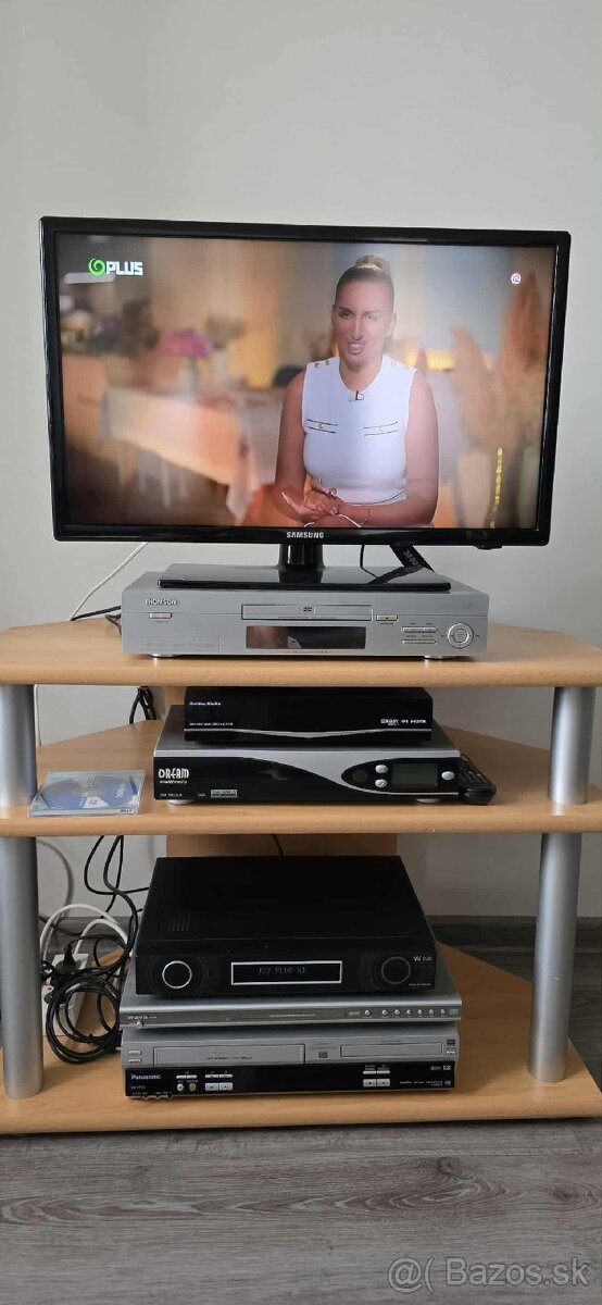 TV stolík