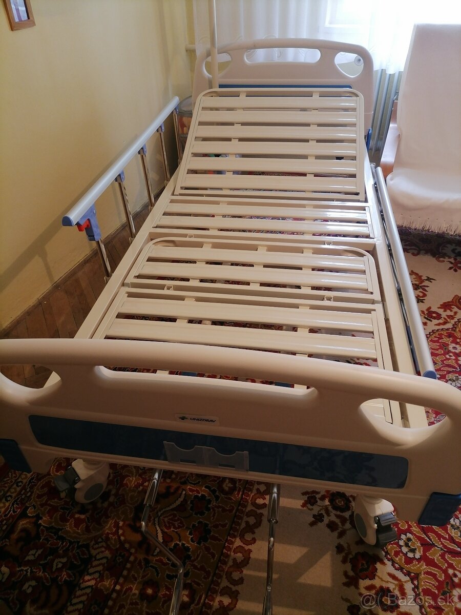 Mechanicka polohovacia posteľ