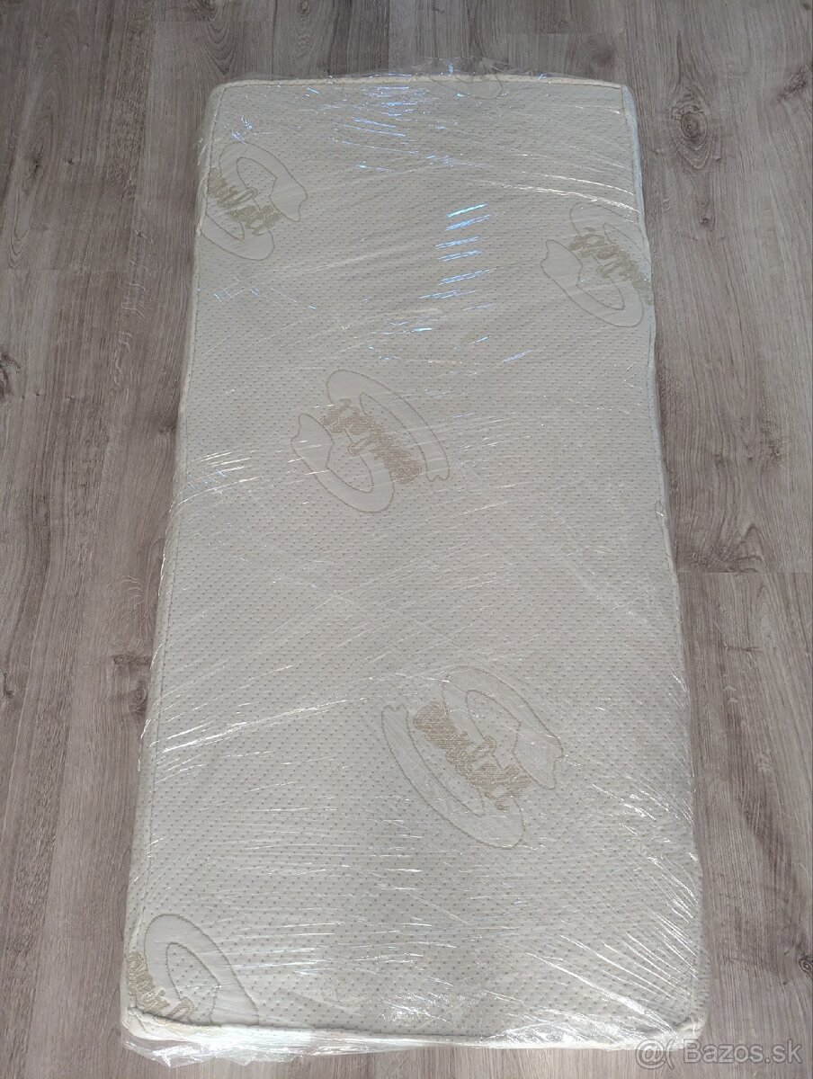 Matrac do detskej postieľky