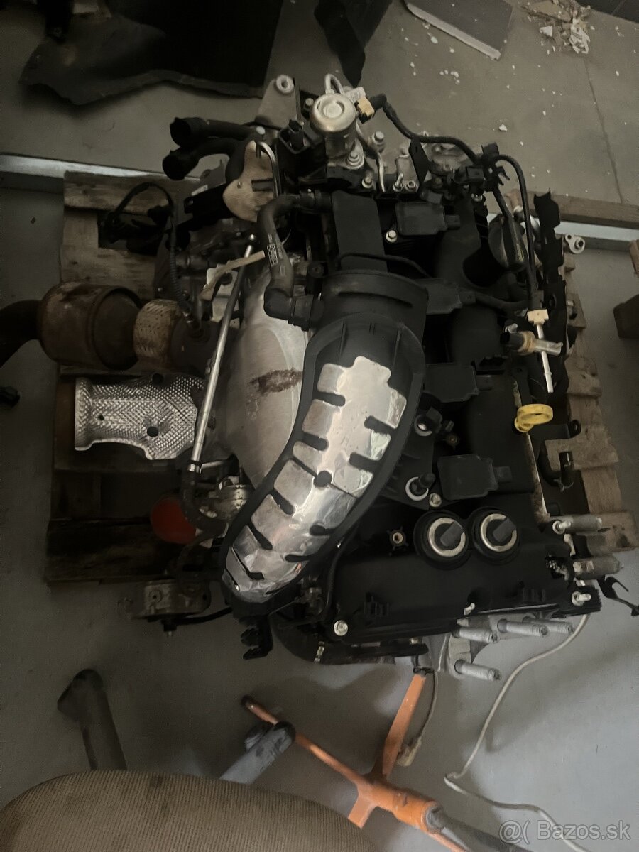 Motor Land Rover Evoque