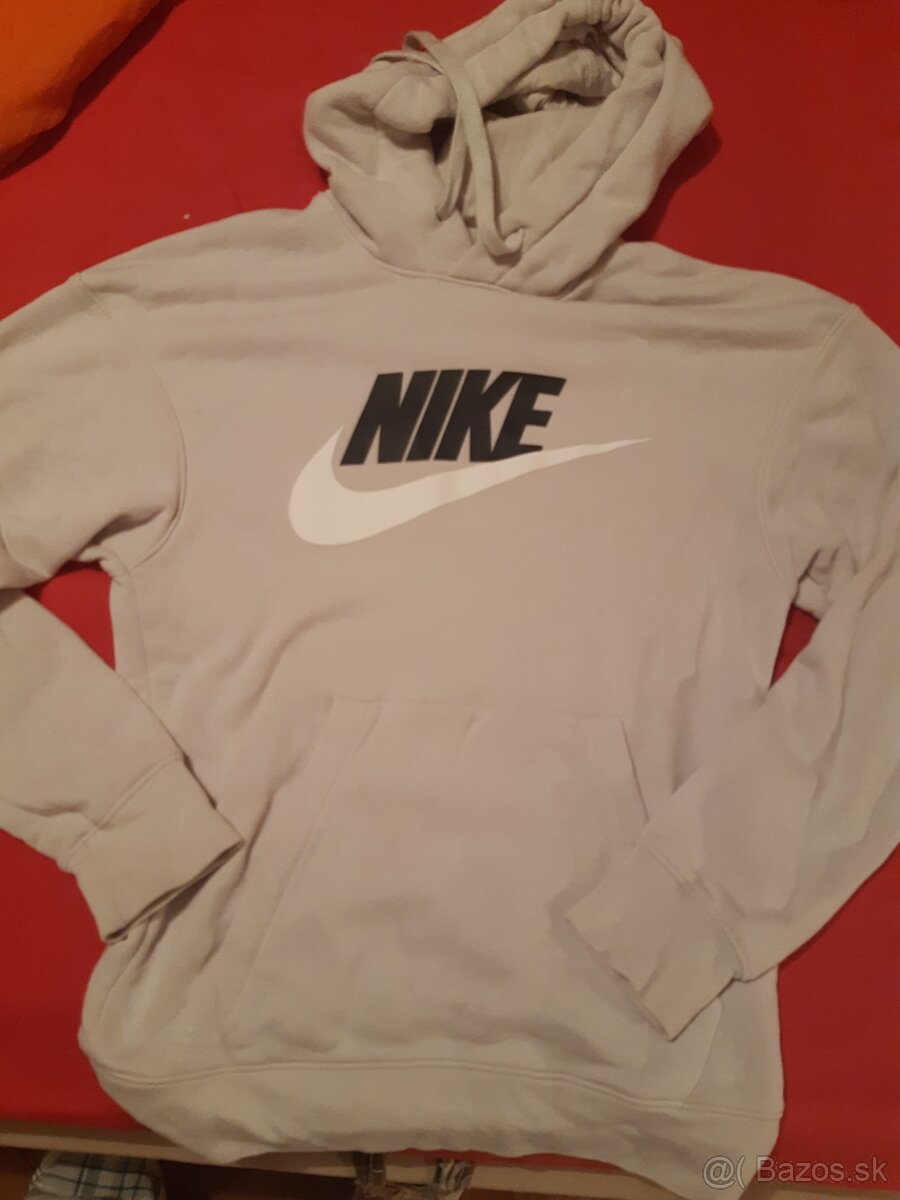 NiKE mikina XS
