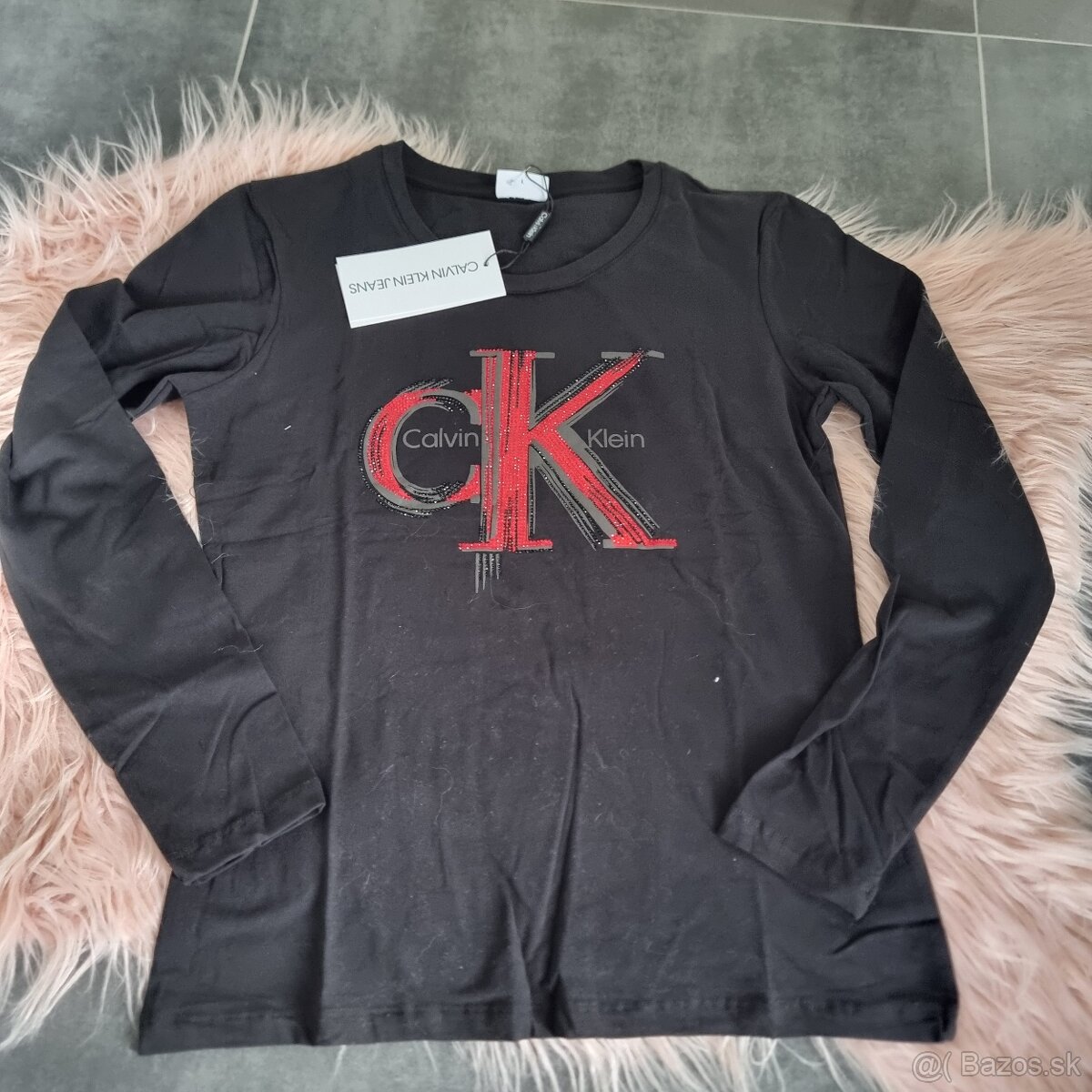 Dámske tričko a dlhým rukávom