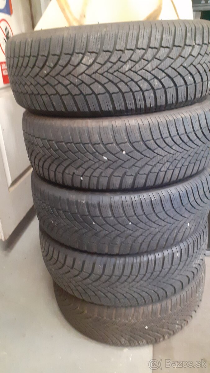 Predám zimnú sadu VW pneu/plech.disky