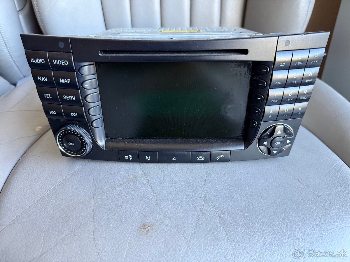 Mercedes W211 COMMAND