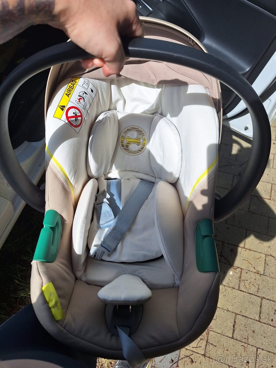 Cybex aton S2 isize vájičko