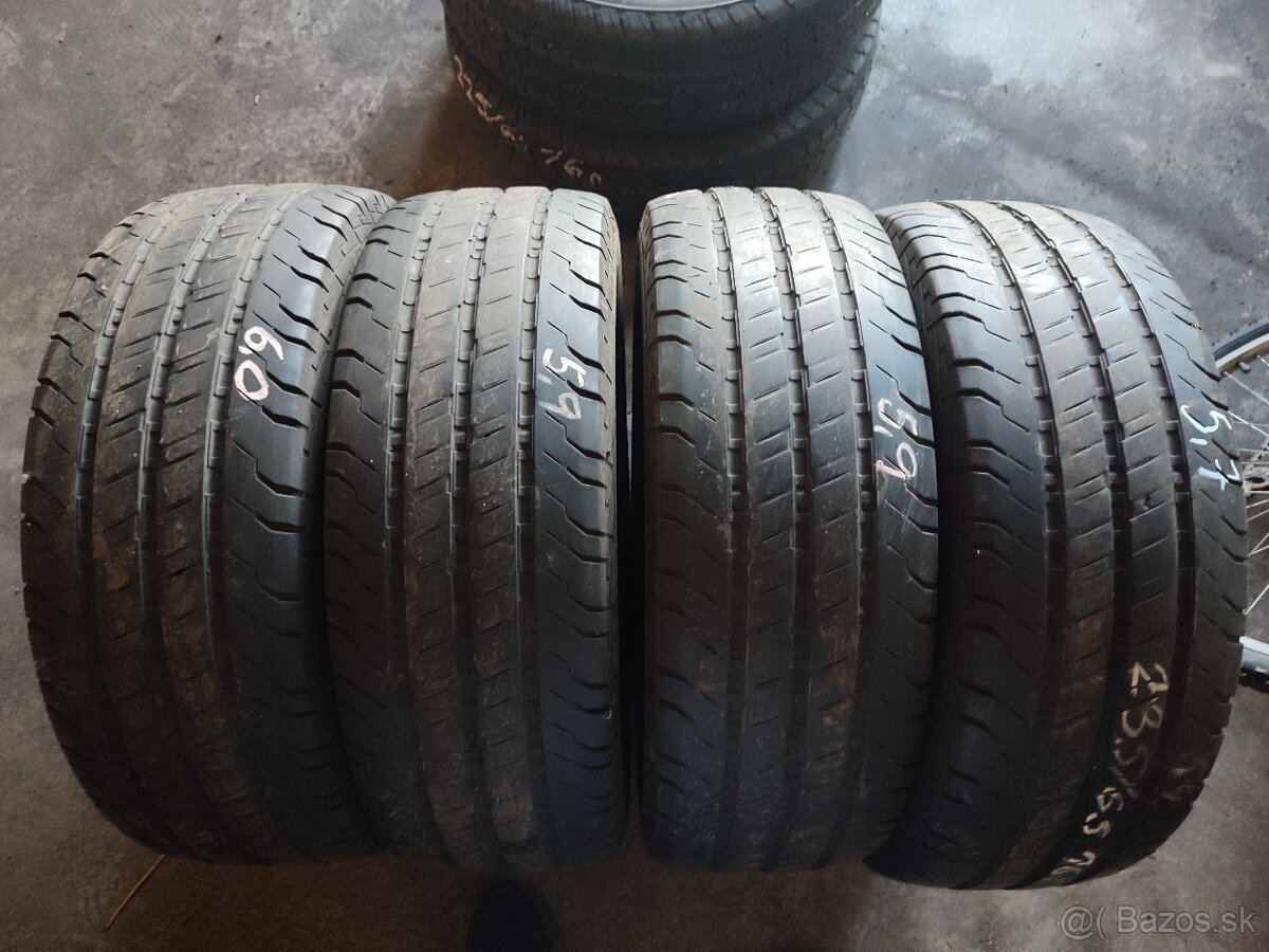 235/65 r16c Continental