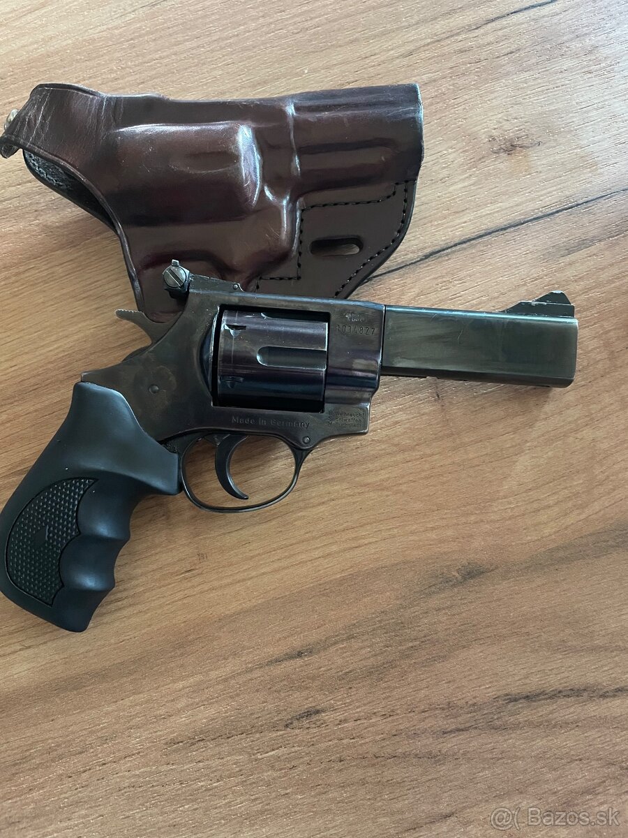 Revolver