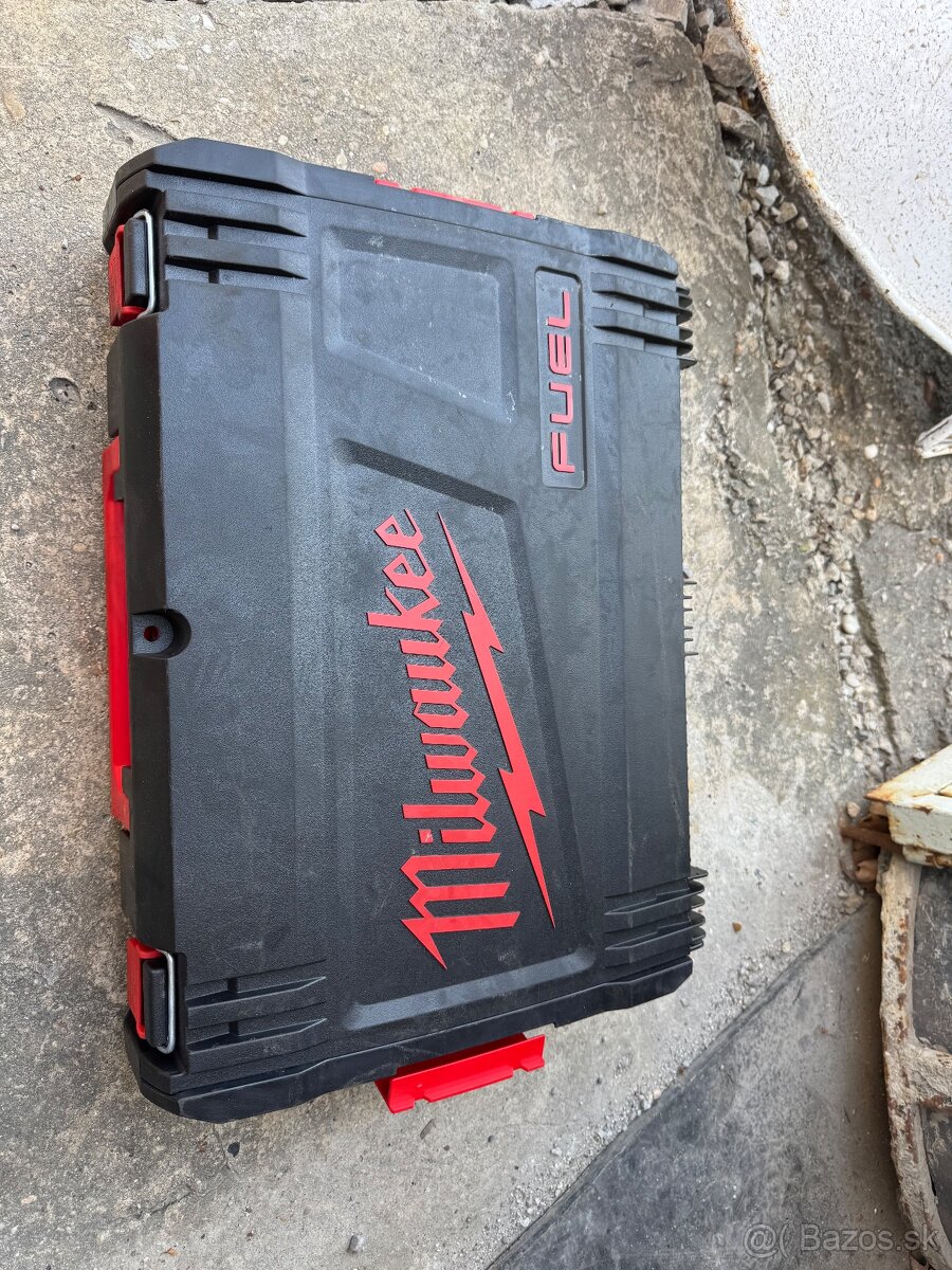 Na predaj originálny kufrík Milwaukee pre uhlovú brúsku M18