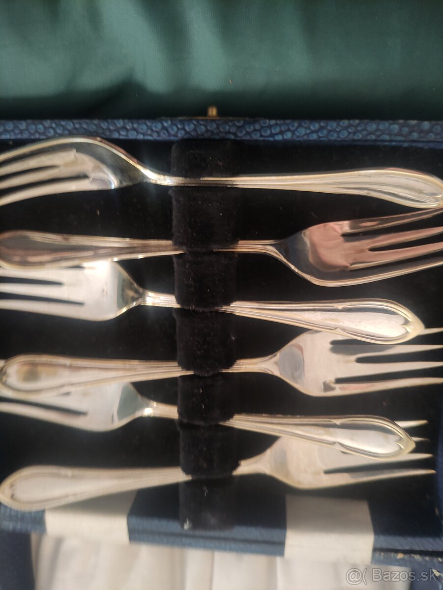 predam postriebrenie dezertne vidlicky 6 ks