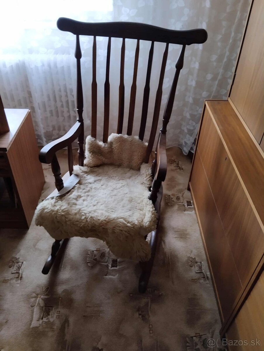 Predám hojdacie kreslo