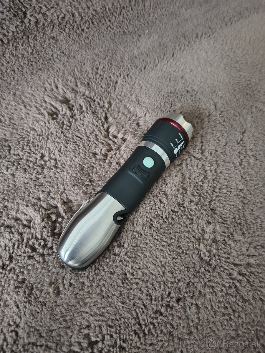 Multifunkčná baterka