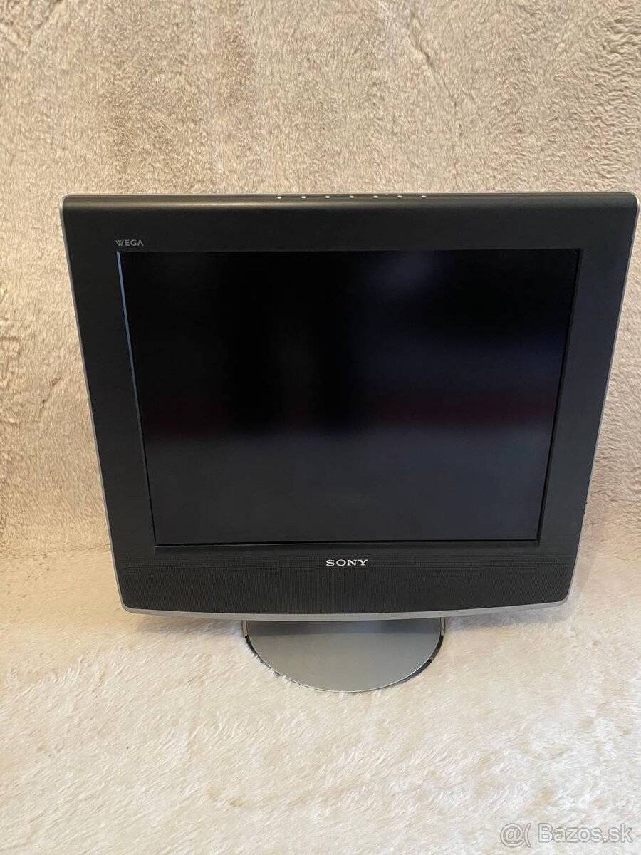 2 televízory a 2 monitory