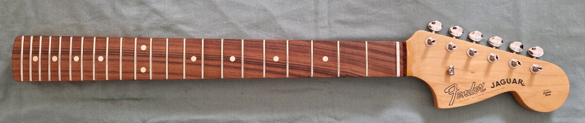 predám krk Fender Classic Player Jaguar Neck