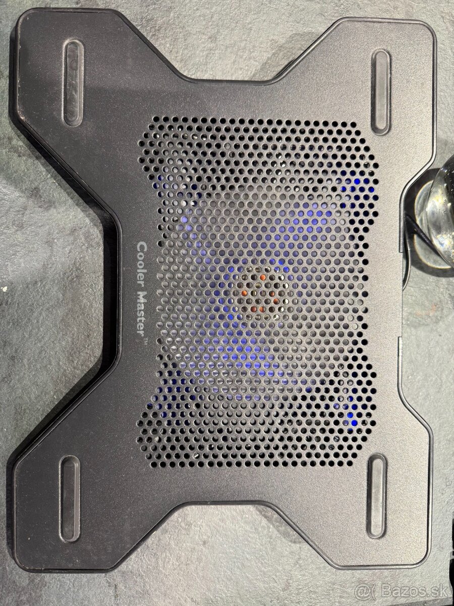 Podlozka cooler master