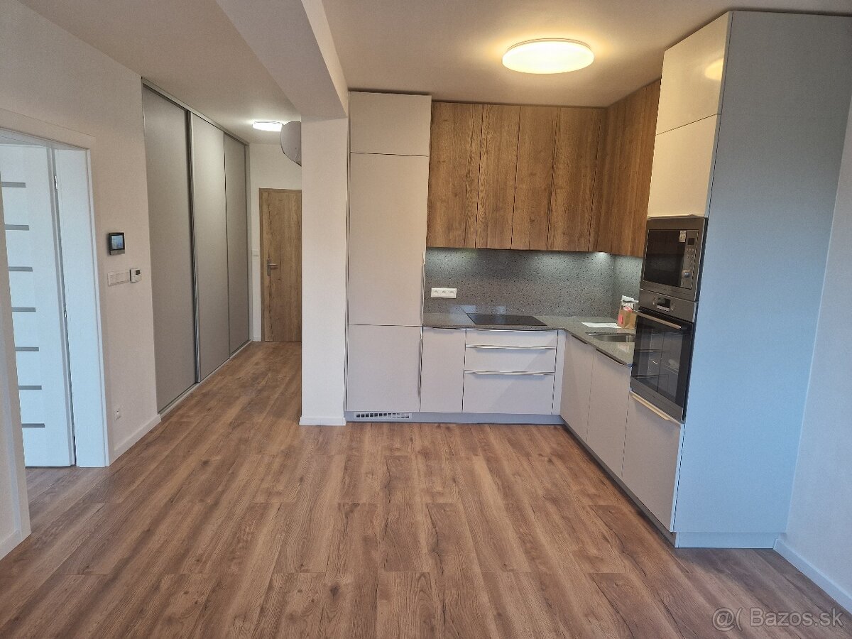 EXKLUZÍVNE na prenájom 2-izbový byt (50 m2) v novostavbe