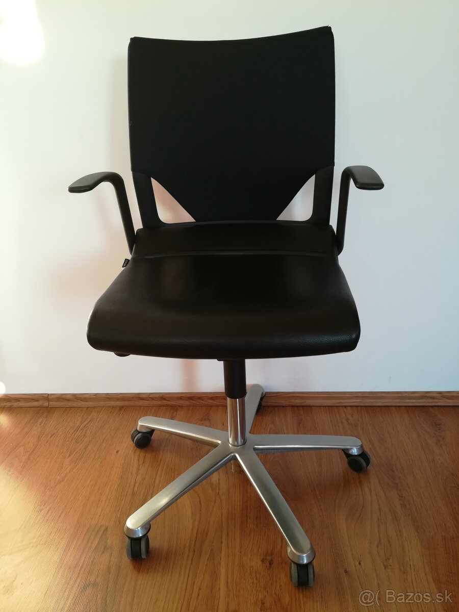 kožená ergonomická kancelárska stolička WILKHAHN