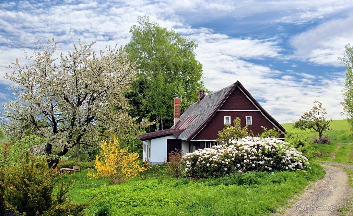 Hľadáme byty, domy, chaty, chalupy, pozemky