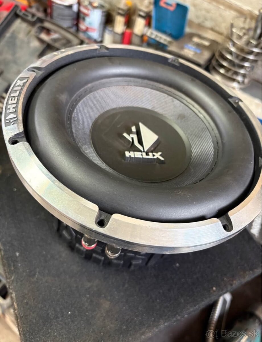Subwoofer 600W max/ 300W RMS