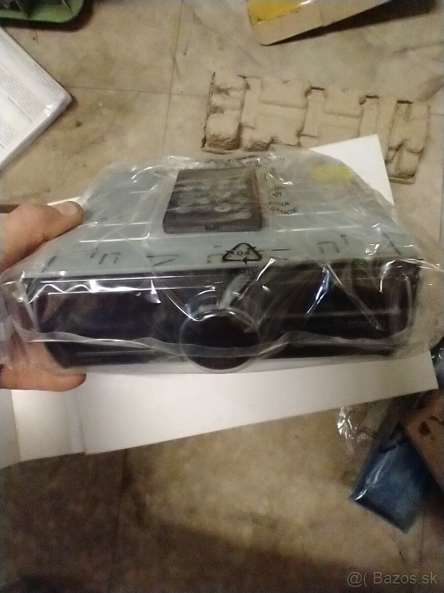 CLARION FZ502E