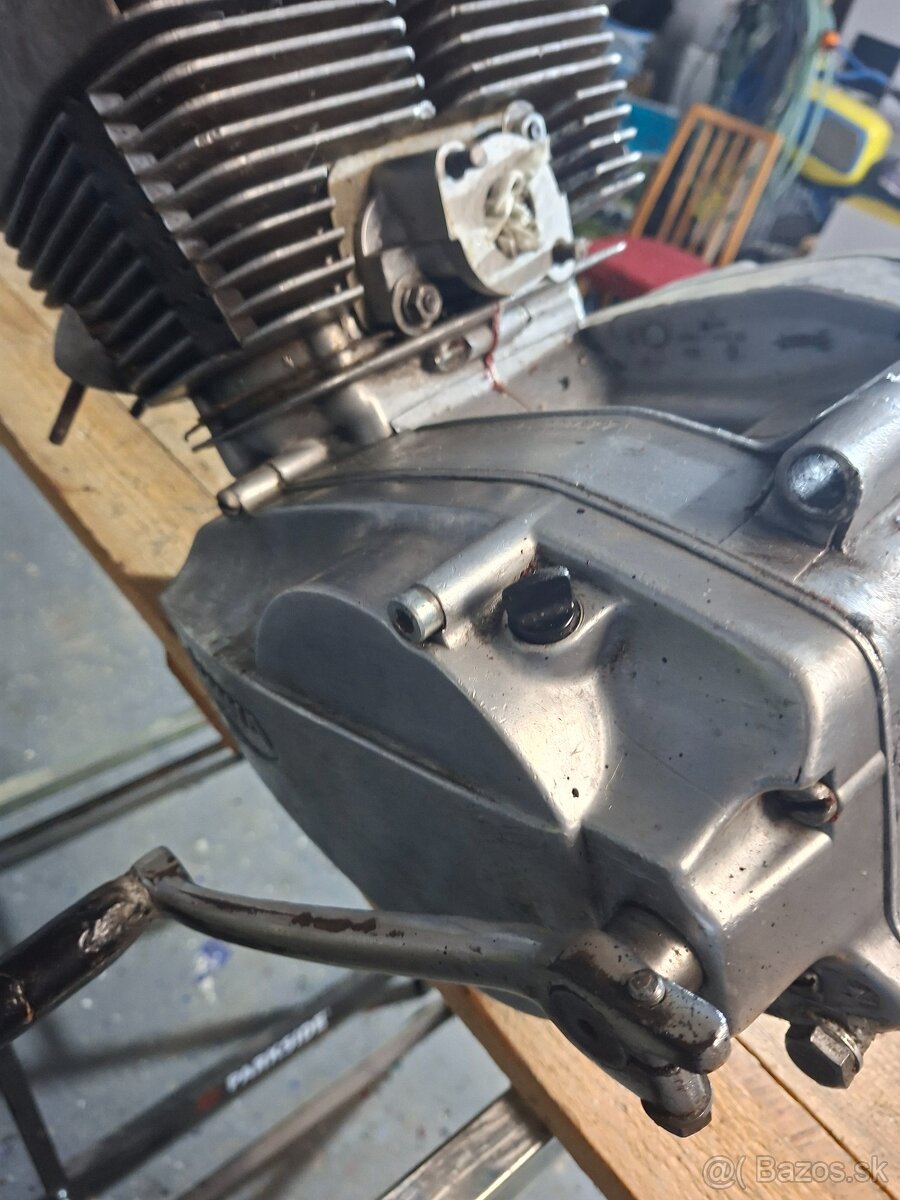Jawa 350 638 Motor