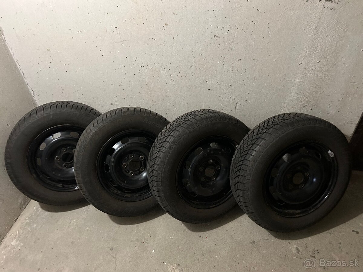 Zimné pneu.195/65R15 91T, 39/23, na plechových diskoch