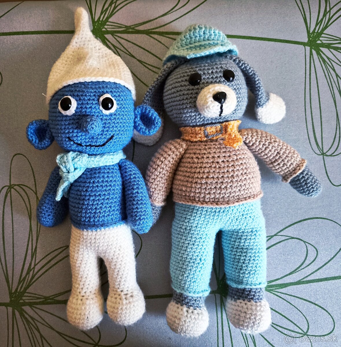 Háčkovaný psík a šmolko