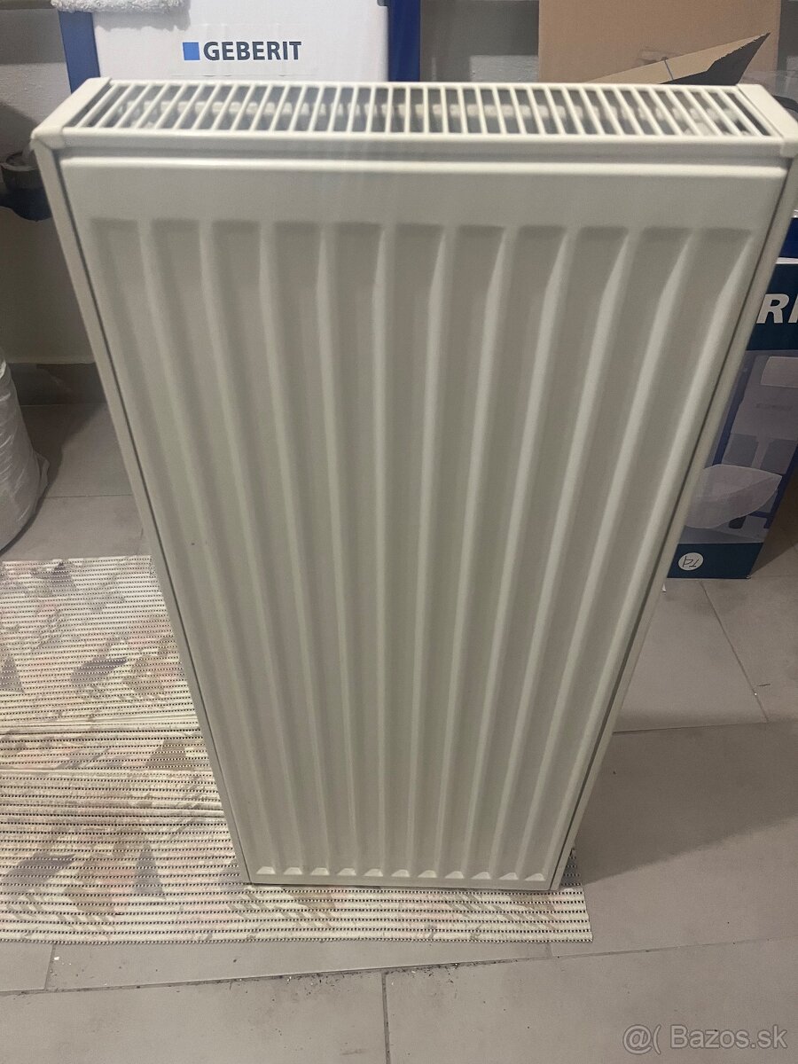 Korad radiátor 900x400