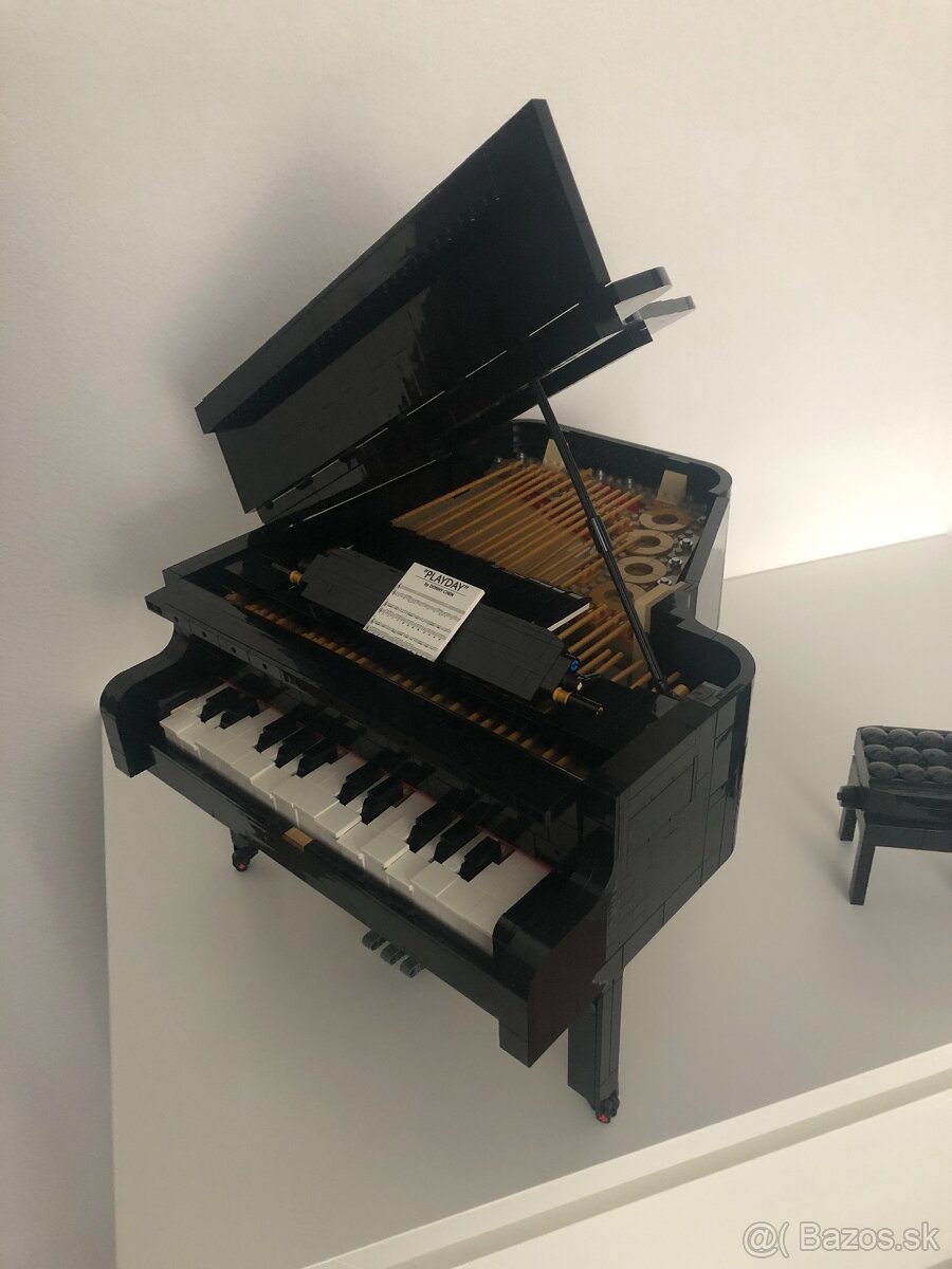 Predám poskladané LEGO Ideas 21323 Veľké piáno