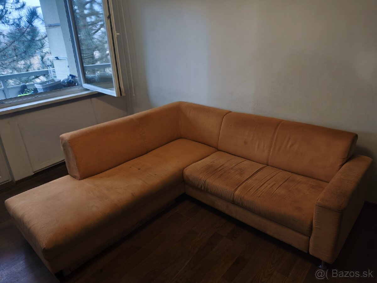 Darujem za odvoz rohovu sedačku