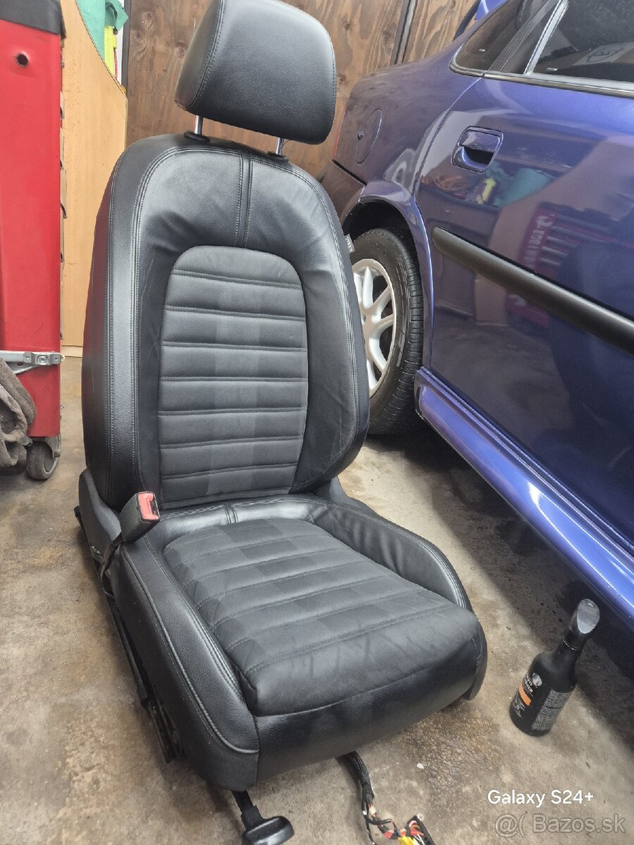 Passat B6 sedačky koža + alcantara top stav