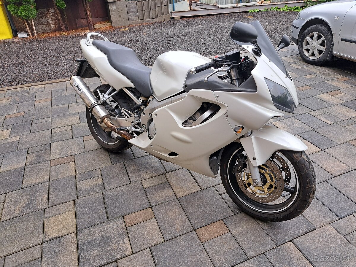 Honda cbr600f