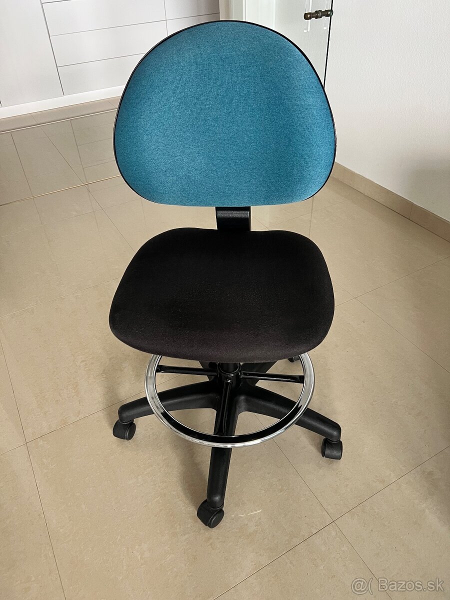 Detská otočná stolička